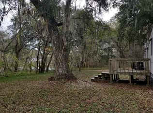 380 Manila Dr, Angleton, TX 77515