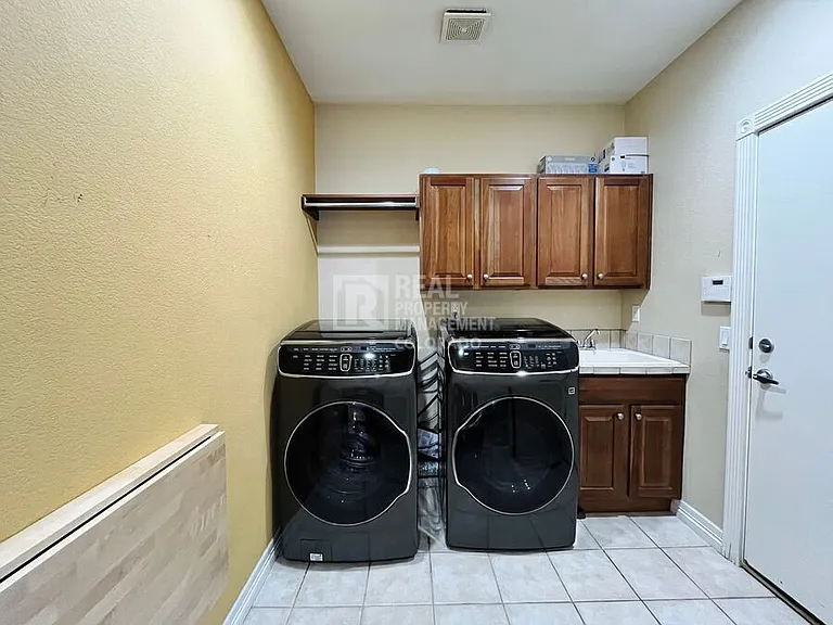 8099 S Country Club Pkwy — Photo 29