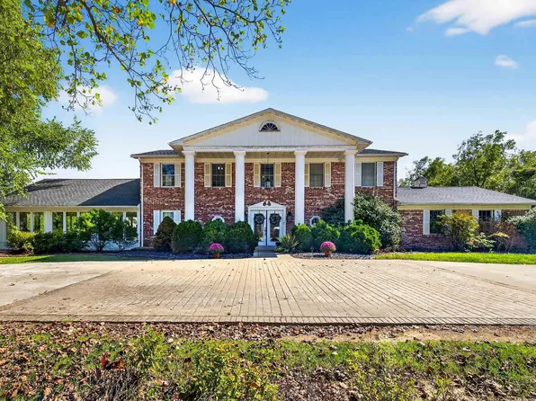 717 N Marshall Rd, Paoli, IN 47454