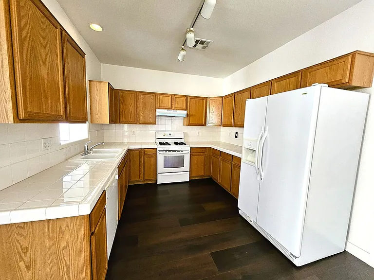 6374 Pronghorn Ridge Ave — Photo 6