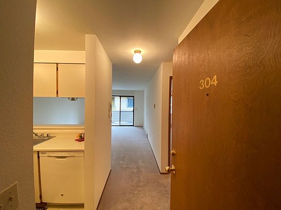 4th image of 12542 35th Ave NE #116