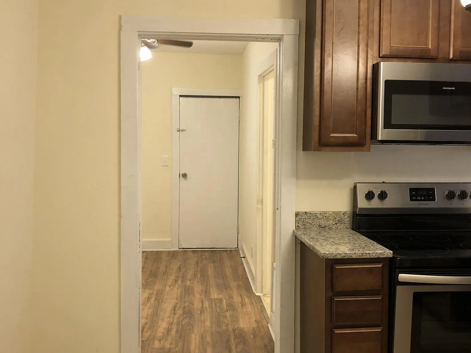 2 bed, 680 sqft, $1,200 — Photo 3