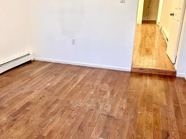 418 Central Avenue image 8 of 22