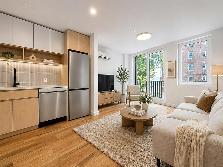 205 Cabrini Blvd #3D — Photo 1
