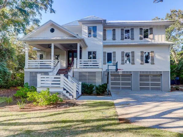 2414 Goldbug Ave, Sullivans Island, SC 29482