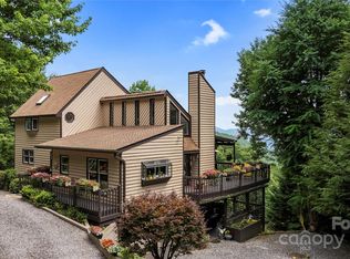 32 Hickory Forest Rd, Fairview, NC 28730