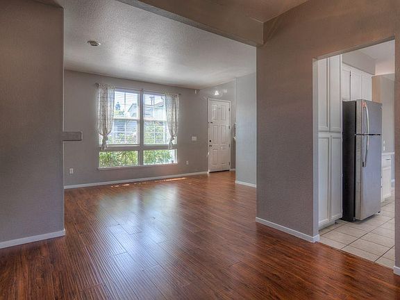 4th image of 6871 Newport Cove Way