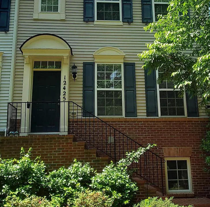12425 Horseshoe Bend Cir