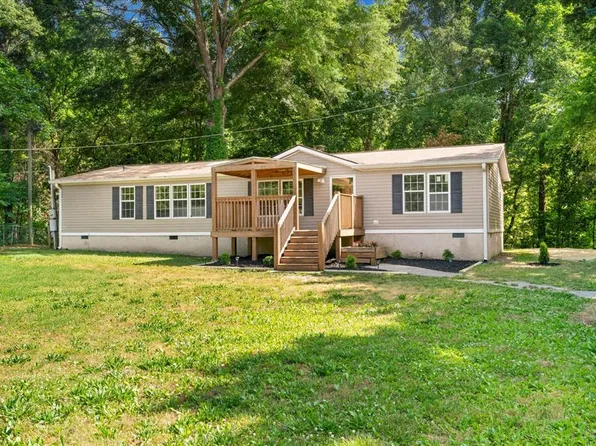 220 Hensley Rd, Chatsworth, GA 30705