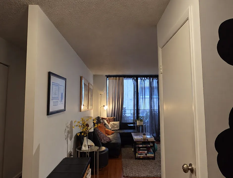2141 P St NW #409
