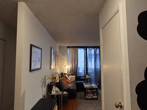 2141 P St NW, Washington, DC