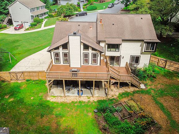 3rd image of 3829 Lamplighter Cir