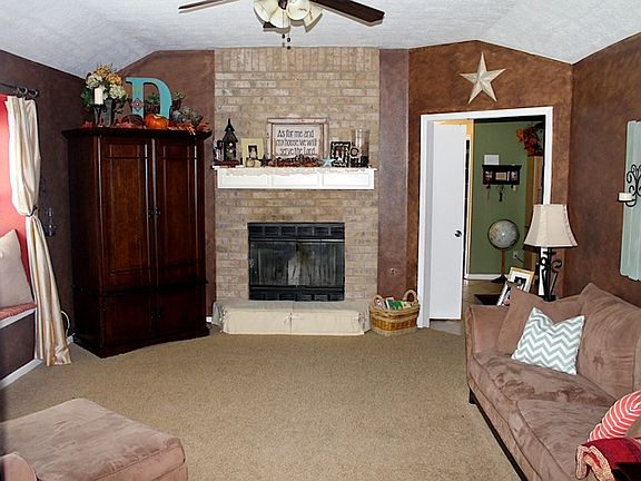 2nd image of 4016 Windfree Dr