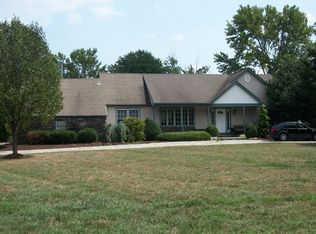 570 N Elmwood Rd, Marlton, NJ 08053