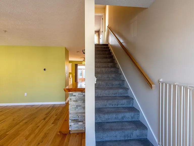 204 Washington St #3 — Photo 11