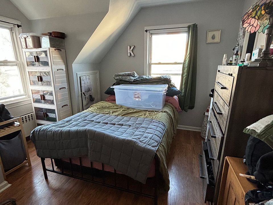 1st image of 116 Florence St Floor 2