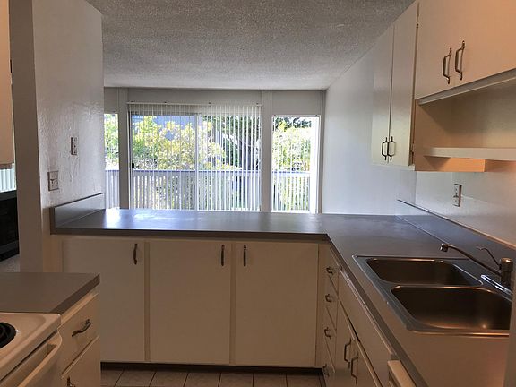 3rd image of 808 Comet Dr Floor 2