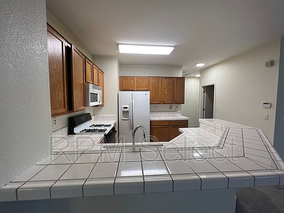 4th image of 1933 Bonavista Way