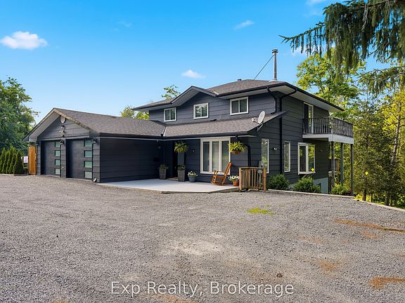 2nd image of 1852 Stockdale Rd