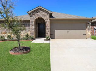 921 Horton St, Fate, TX 75189