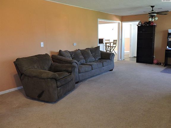 4th image of 2713 Saint Elmo Dr