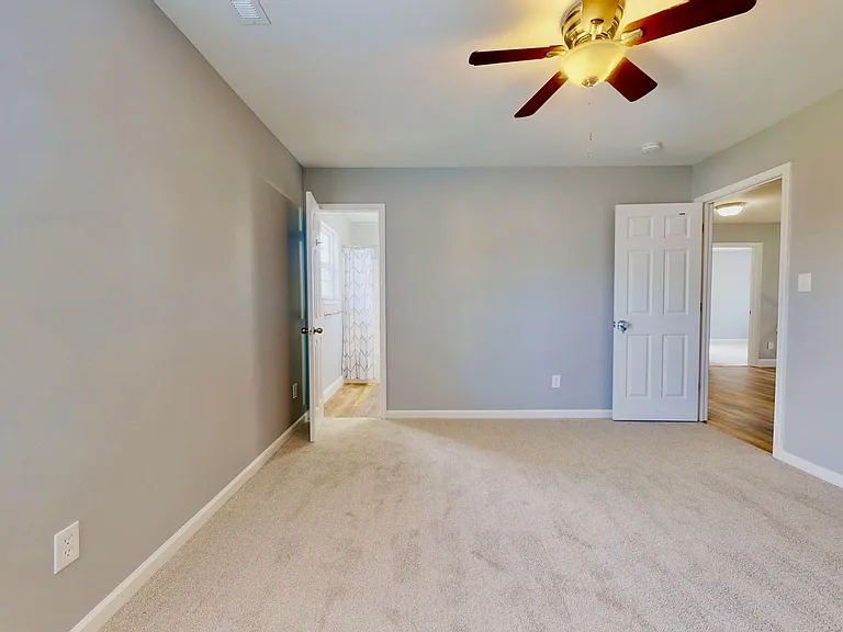 11239 Walland Ln — Photo 57