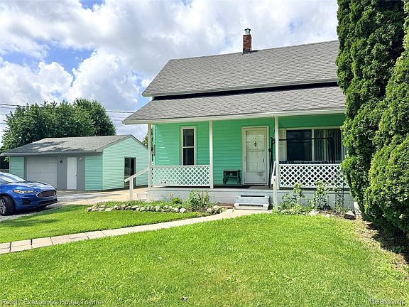 3rd image of 38303 Little Mack Ave