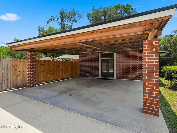 4th image of 5736 WILSON Boulevard