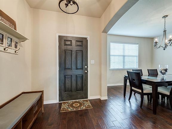 5th image of 4512 Fern Valley Dr