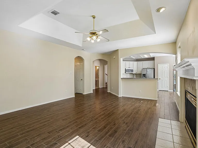 15415 Truslow Point Ln — Photo 6