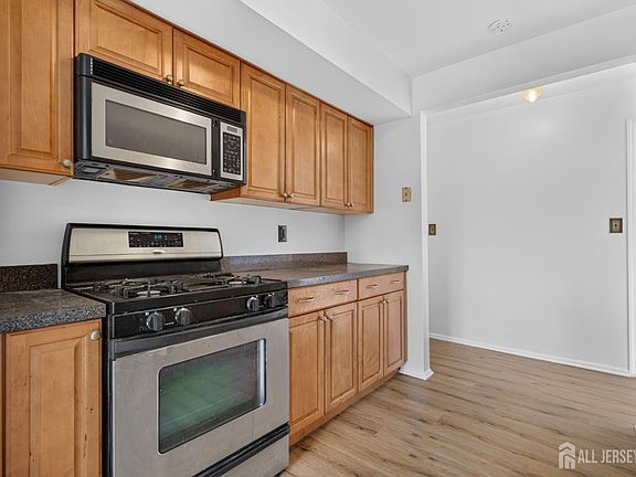 5th image of 204 C Sierra Ct #2043