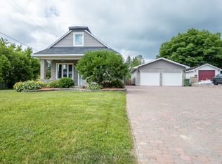 560 Boundary Rd E, Laurentian Valley, ON K8A 6M3