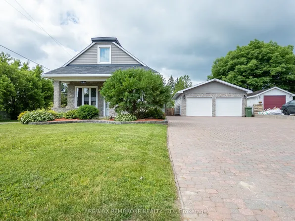 560 Boundary Rd E, Laurentian Valley, ON K8A 6M3