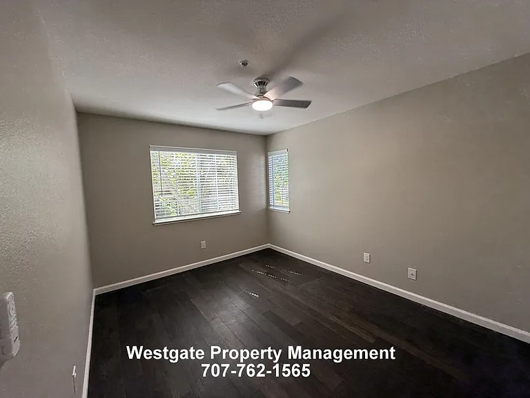 813 Chardonnay Cir — Photo 5