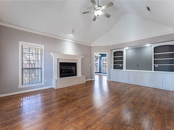 2nd image of 11643 Club House Pkwy