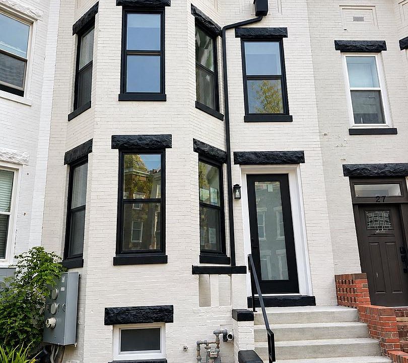1st image of 29 Todd Pl NE #2