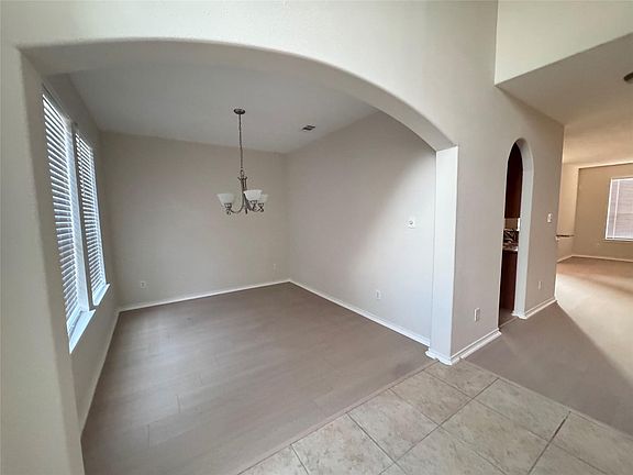 4th image of 6718 Chester Oak Dr
