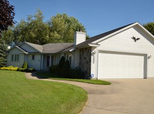 1383 Rambling Creek Dr, Muskegon, MI 49441