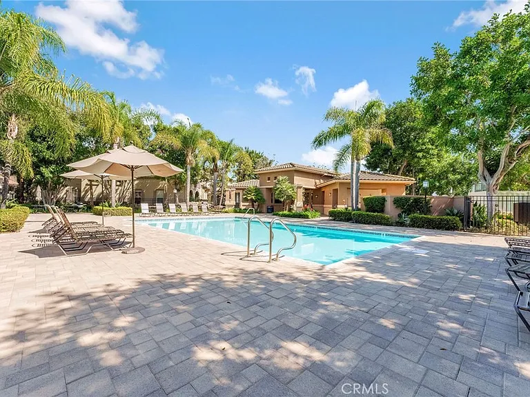 304 Birch Grv — Photo 35