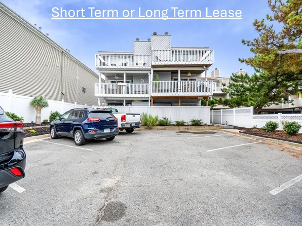 3203 Page Ave #B, Virginia Beach, VA 23451