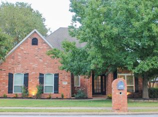 601 College Pl, Bentonville, AR 72712