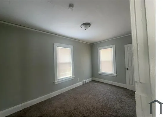 15011 Fairfield St — Photo 10
