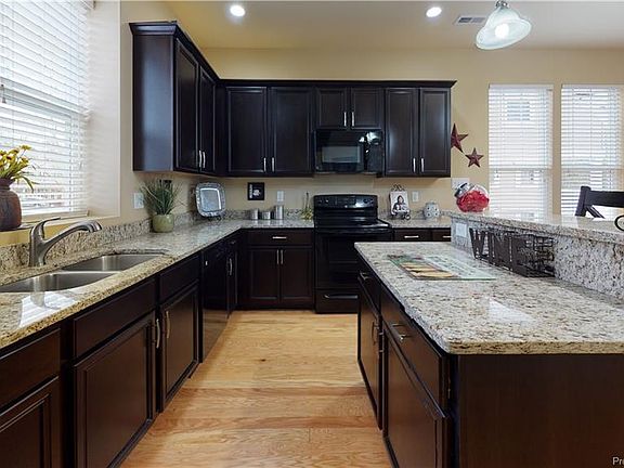 5th image of 3206 Francis Ct #5A