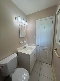 4th image of 1102 Greenwood Way