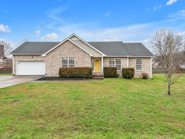 108 Elkmont Pl, Pegram, TN 37143