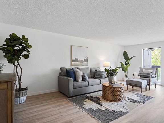 3rd image of 975 Fulton Ave APT 488