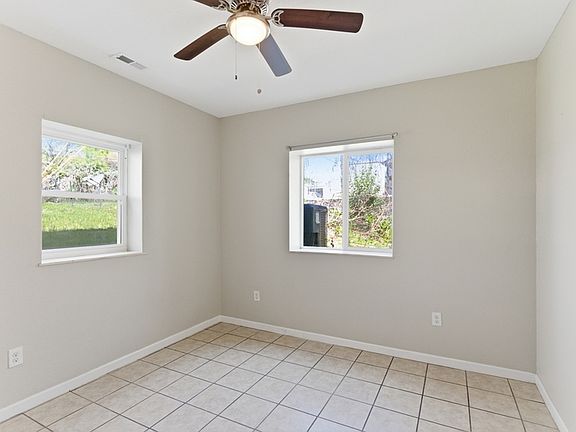 5th image of 3300-3374 Valley View Dr NE #3322