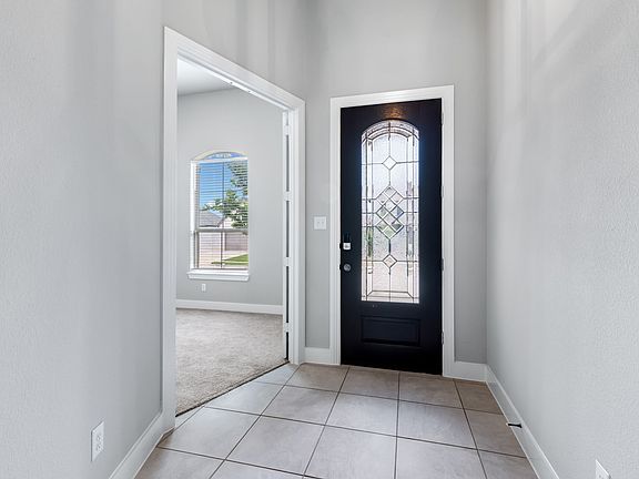 4th image of 902 Pelican Dr