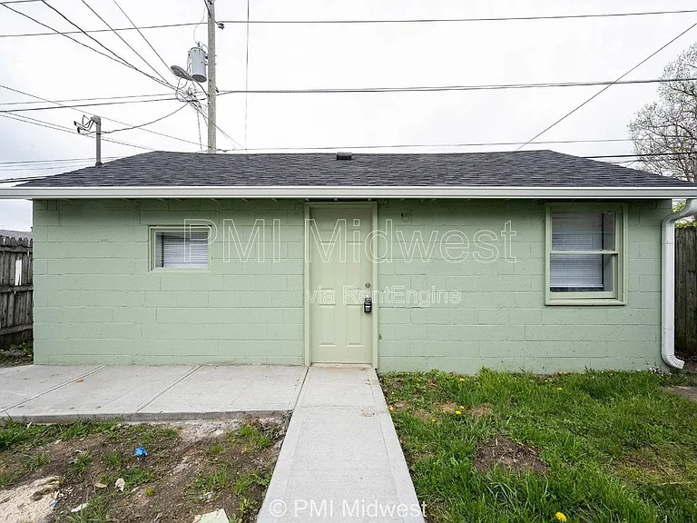 238.5 N Beville Ave — Photo 1