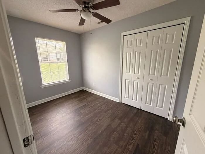 948 Wildwood Ln — Photo 4